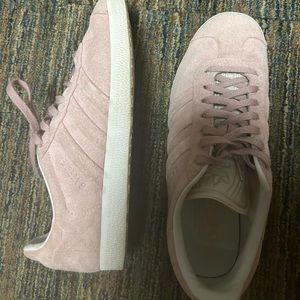 Adidas sambas pink